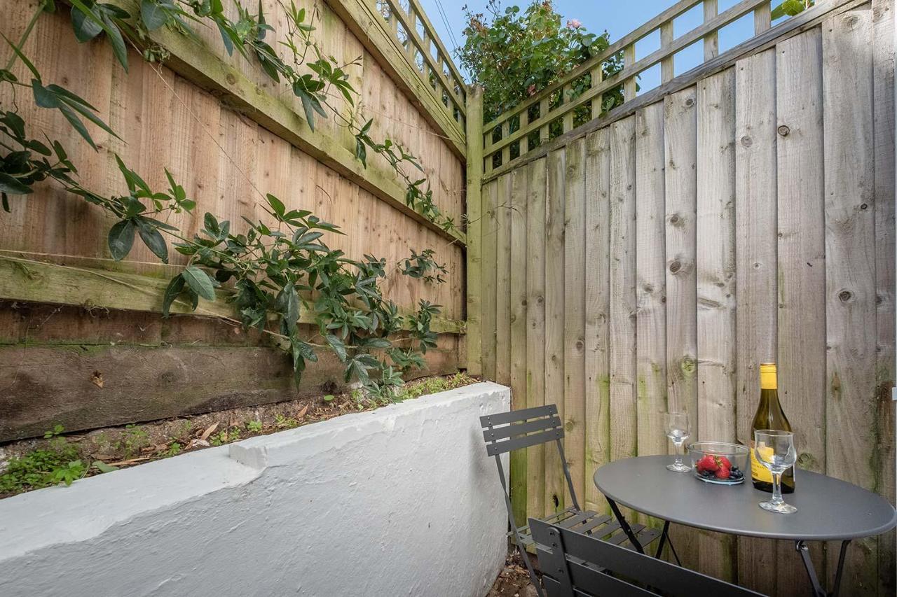 Blue Winds And Waves Apartment Cowes  Exterior foto